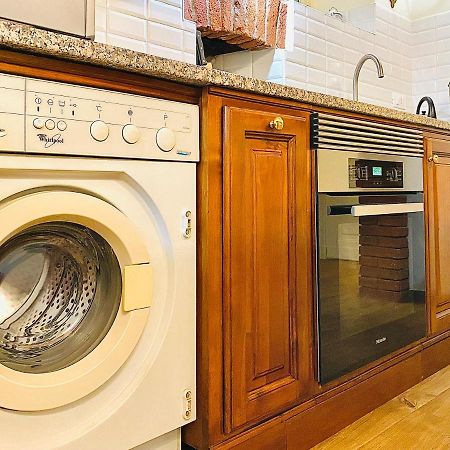 Exquisitely Renovated And Centrally Located Apartment With Free Parking Torino Eksteriør billede