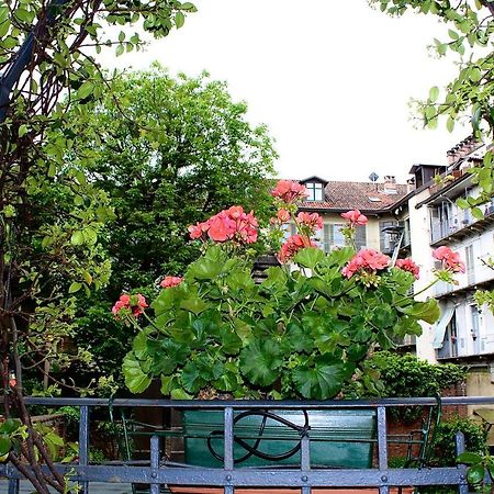 Exquisitely Renovated And Centrally Located Apartment With Free Parking Torino Eksteriør billede
